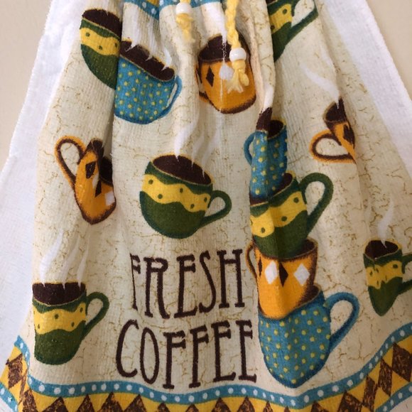 Crochet dress shape dish towel set, Handmade houswarming gift - Picture 10 of 13